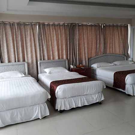 Star Max Hotel Rangum Exterior foto